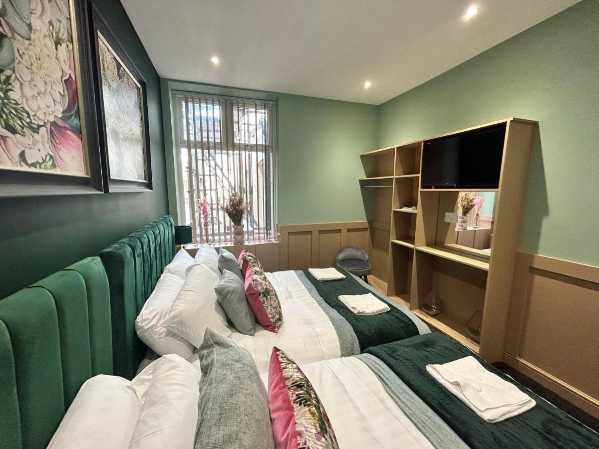 Strawberry Fields Suite By Sasco Apartments Blackpool Esterno foto